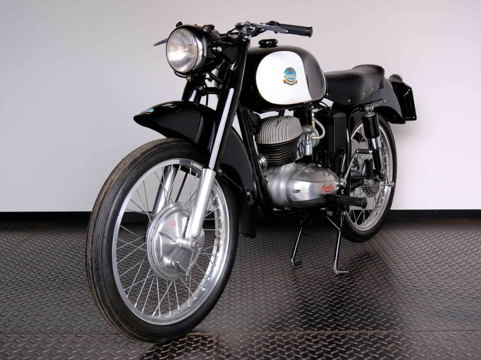 Image 24/68 of Mondial 160 Sport Lusso (1954)