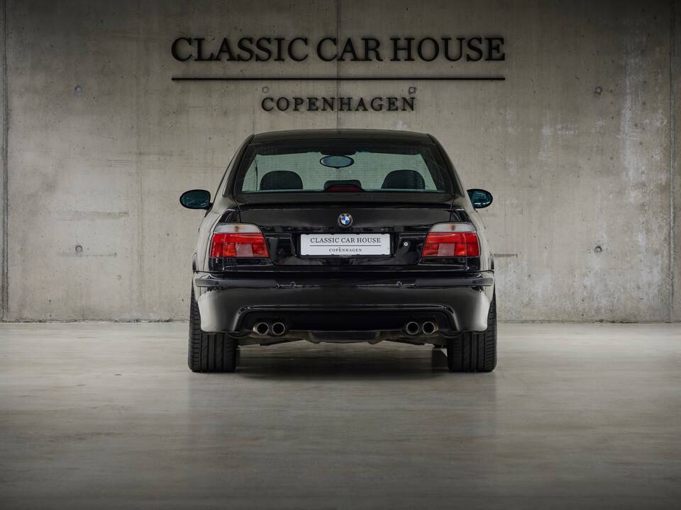 Image 8/99 of BMW M5 (2000)