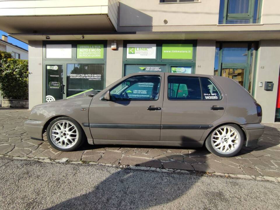 Immagine 4/10 di Volkswagen Golf III GTI 2.0 (1994)