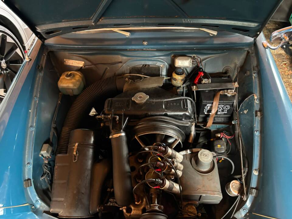 Bild 8/13 von DKW F12 Roadster (1964)