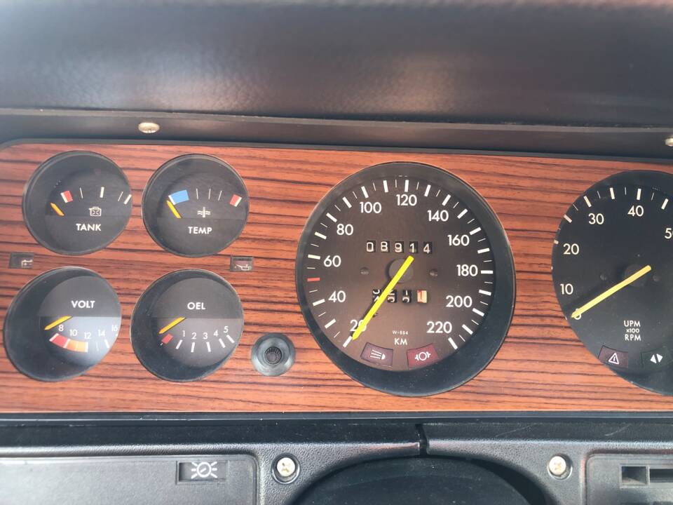 Image 24/32 of Opel Commodore 2,8 GS/E (1974)