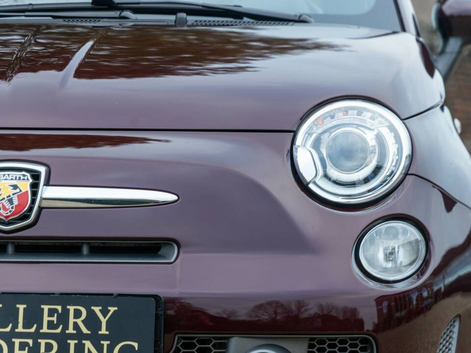 Afbeelding 29/50 van Abarth 695 "Edizione Maserati" (2013)