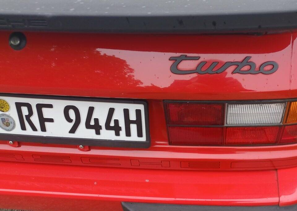 Bild 6/7 von Porsche 944 Turbo (1987)