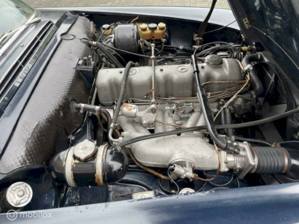 Bild 25/33 von Mercedes-Benz 280 SL (1969)