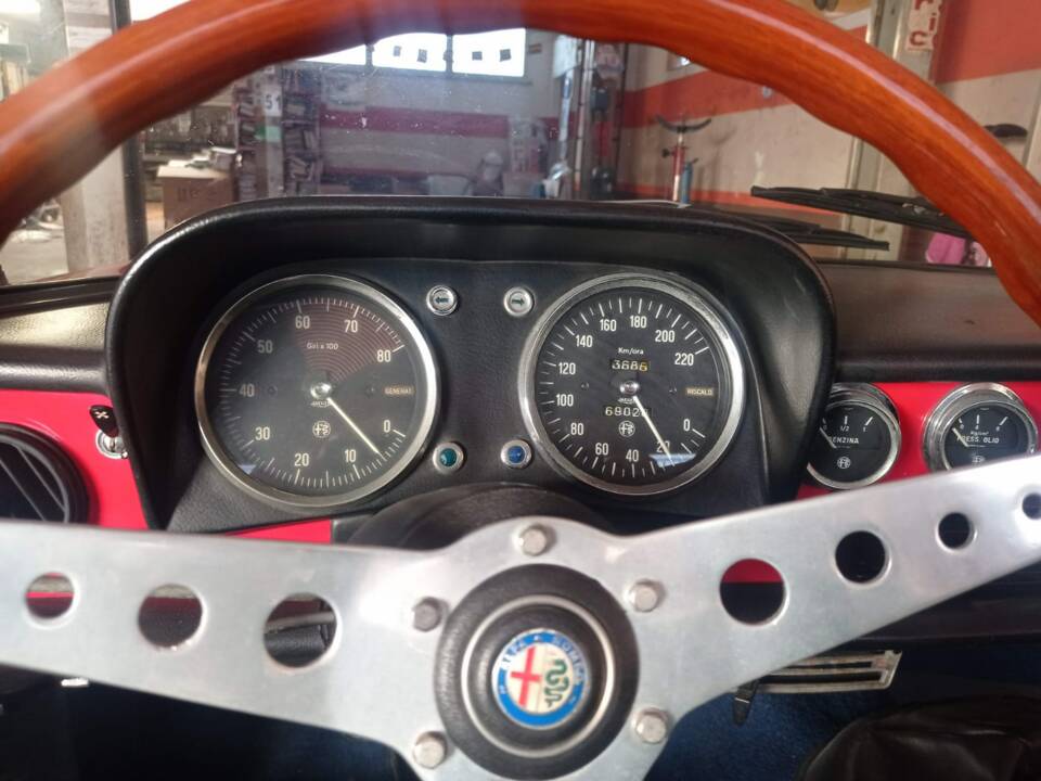 Image 9/47 of Alfa Romeo 1300 Spider Junior (1969)