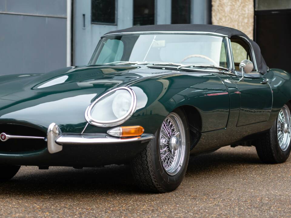 Imagen 3/19 de Jaguar E-Type 4.2 (1965)