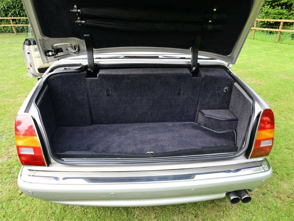 Bild 39/50 von Bentley Azure (2003)