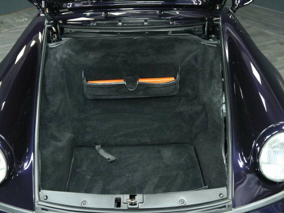 Afbeelding 41/50 van Porsche 911 Carrera 4 "30 Jahre 911" (1993)