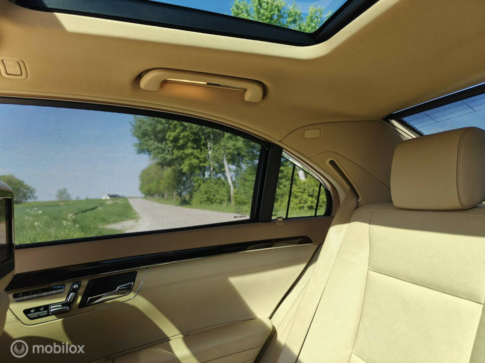 Bild 31/50 von Mercedes-Benz S 500 (2012)