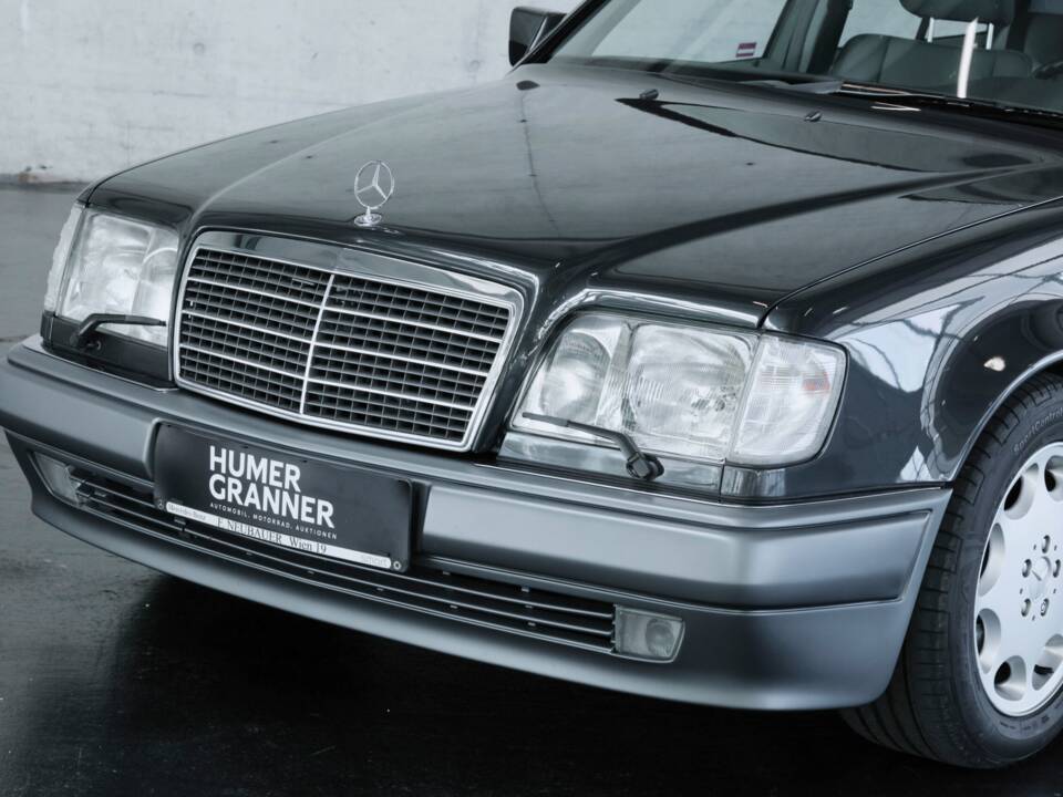 Bild 9/50 von Mercedes-Benz 500 E (1993)