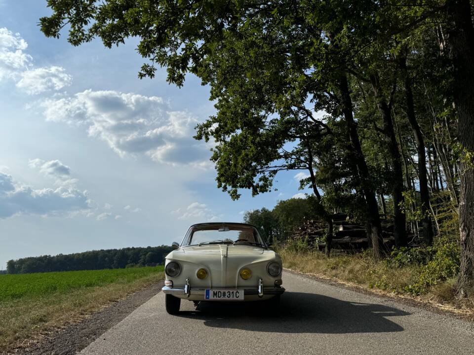 Image 8/45 of Volkswagen Karmann Ghia 1600 L (1966)