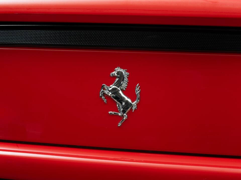 Image 17/37 of Ferrari F 355 F1 GTS (1997)
