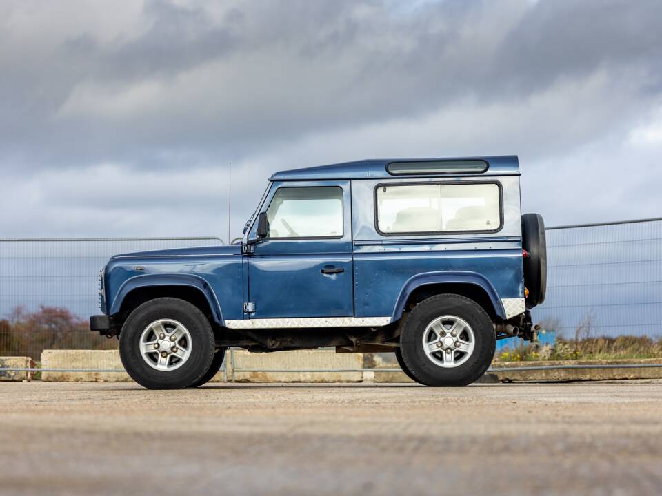 Image 14/41 of Land Rover Defender 90 (2004)
