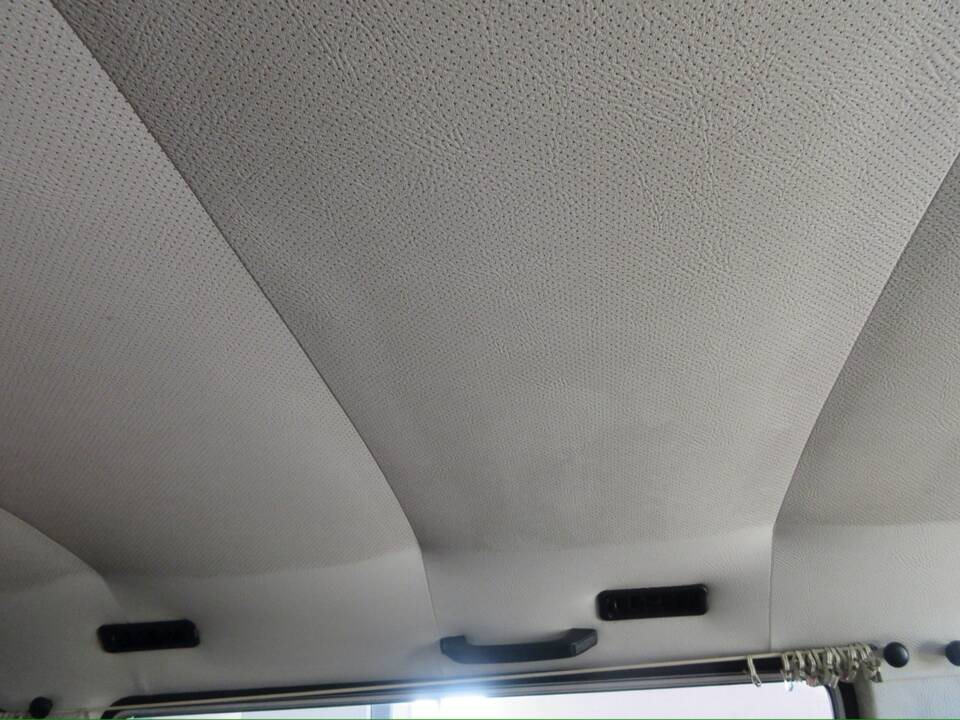Image 21/40 of Volkswagen T3 Caravelle 2.0 (1987)