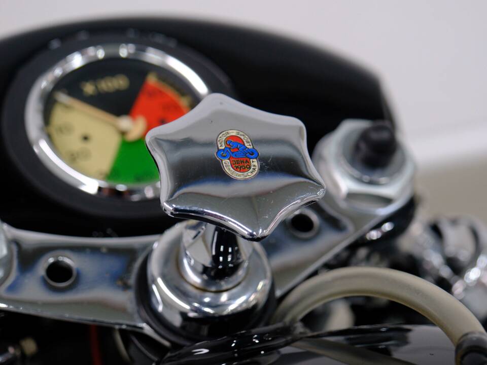 Image 77/92 of BMW R 51 (1939)