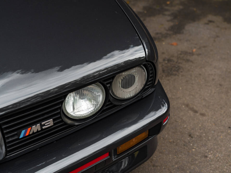 Image 54/57 of BMW M3 (1988)