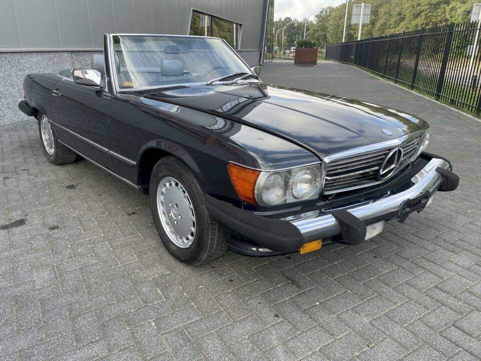 Image 5/36 de Mercedes-Benz 560 SL (1989)