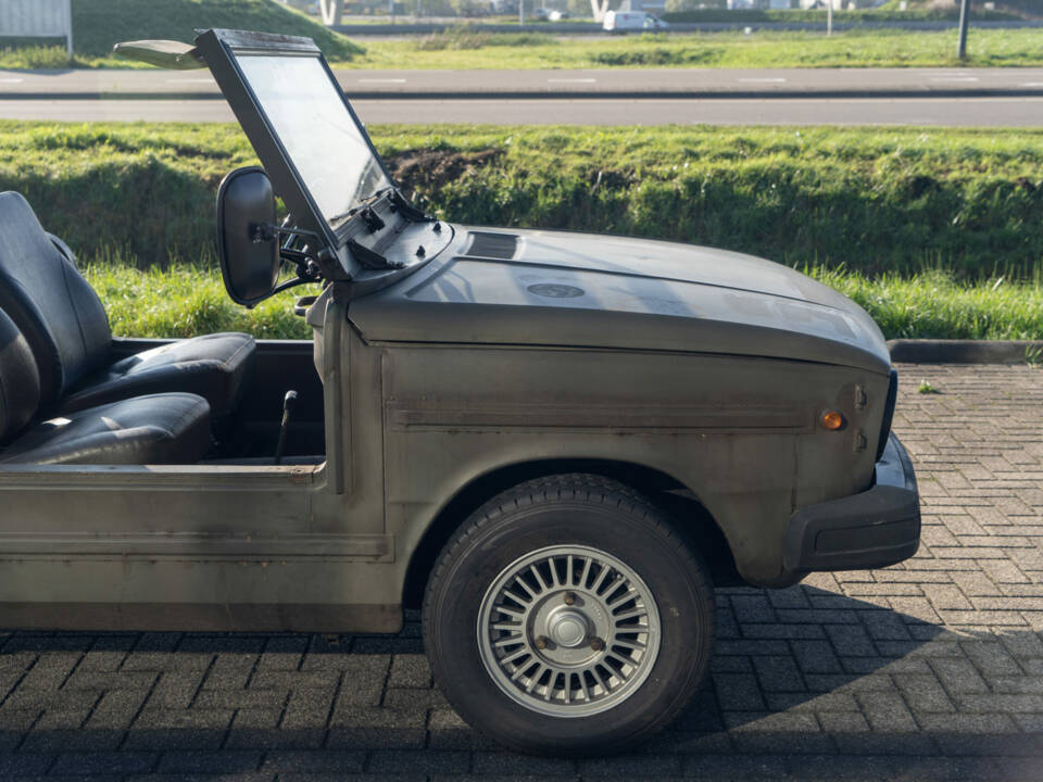 Image 3/8 de DAF 33 (1974)