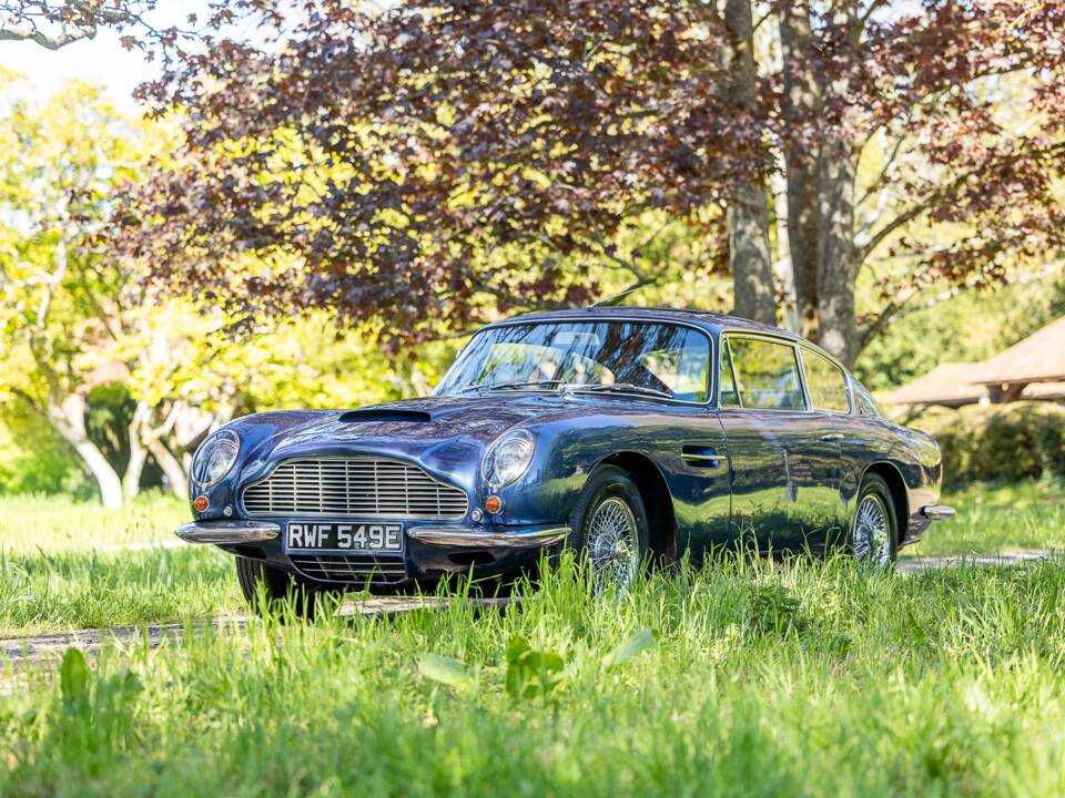 Afbeelding 35/50 van Aston Martin DB 6 (1967)