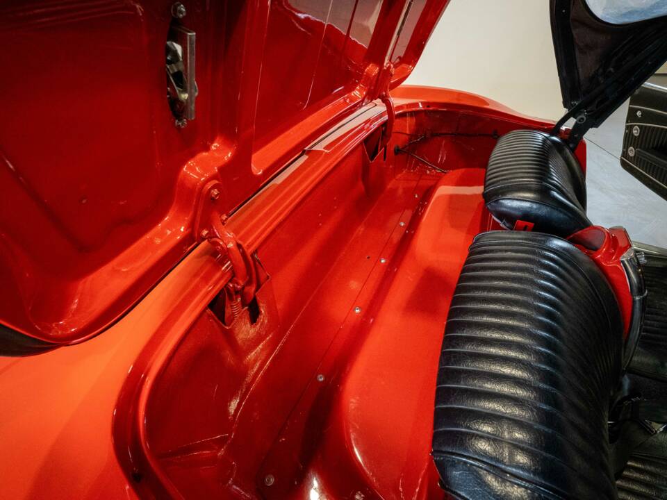 Bild 24/26 von Chevrolet Corvette (1962)