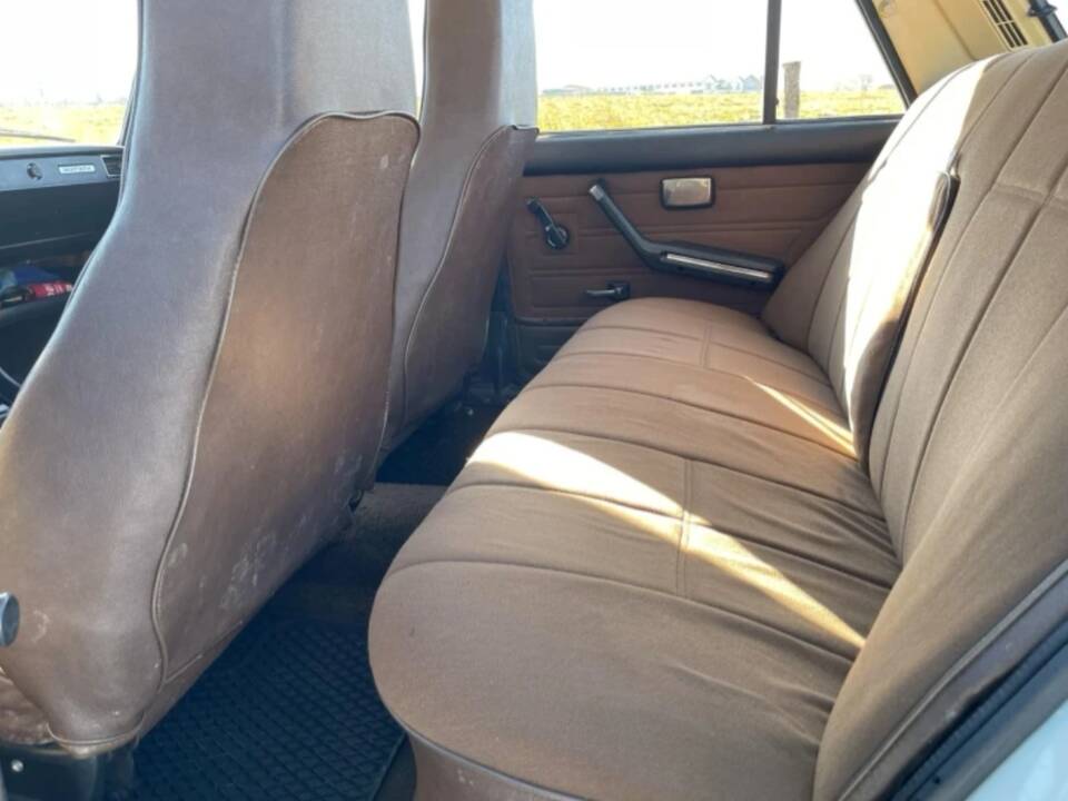 Image 3/17 of Lada 2107 (1988)