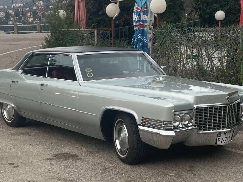 Image 11/51 de Cadillac Sedan DeVille (1970)