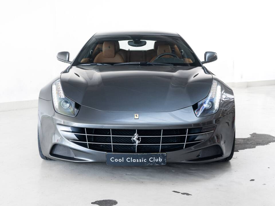 Image 2/47 of Ferrari FF (2015)