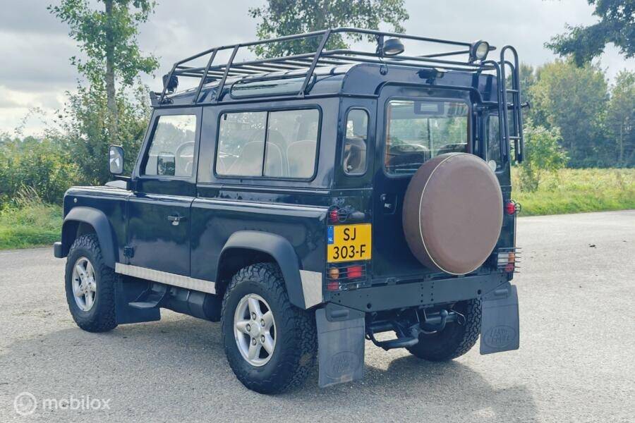 Image 13/39 de Land Rover Defender 90 (1997)