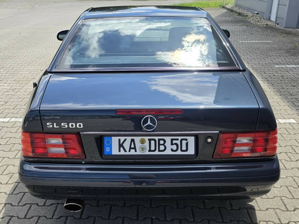 Image 4/100 of Mercedes-Benz SL 500 (1999)