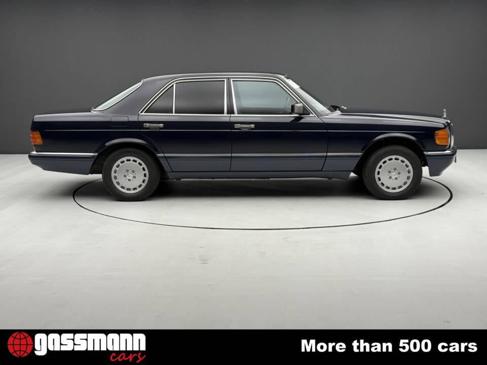 Image 4/15 de Mercedes-Benz 500 SE (1990)