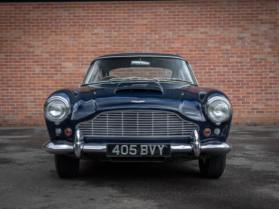 Image 7/72 de Aston Martin DB 4 (1962)