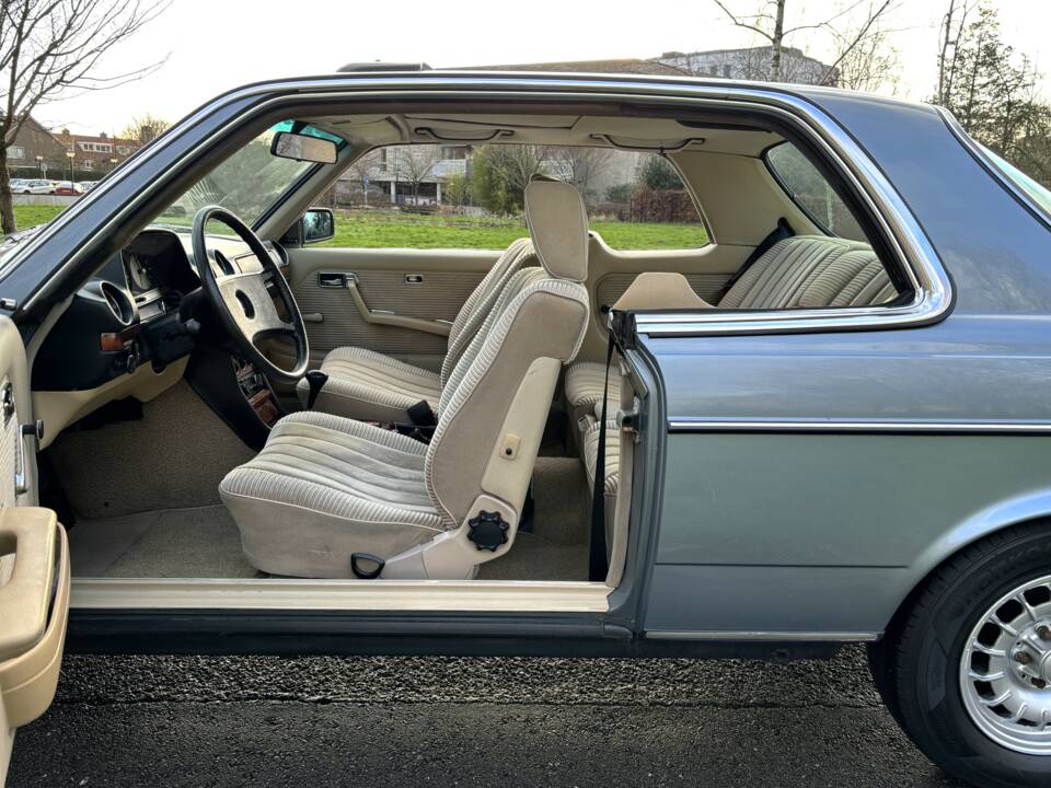 Image 5/20 of Mercedes-Benz 280 CE (1978)