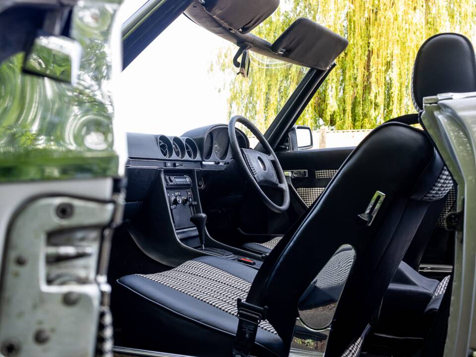 Bild 27/45 von Mercedes-Benz 450 SL (1977)