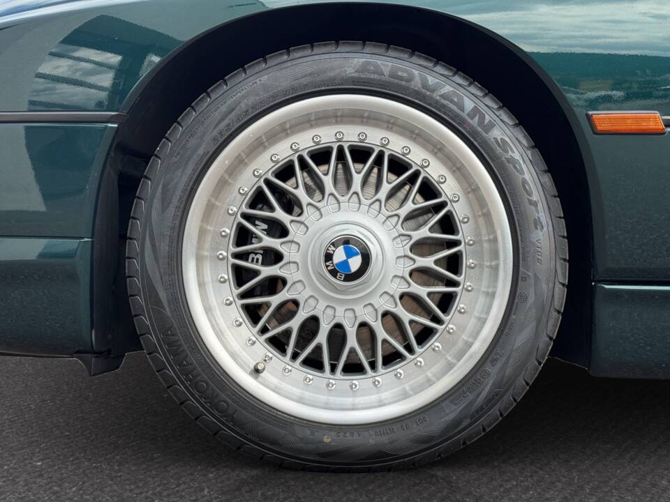 Image 17/27 of BMW 840Ci (1994)