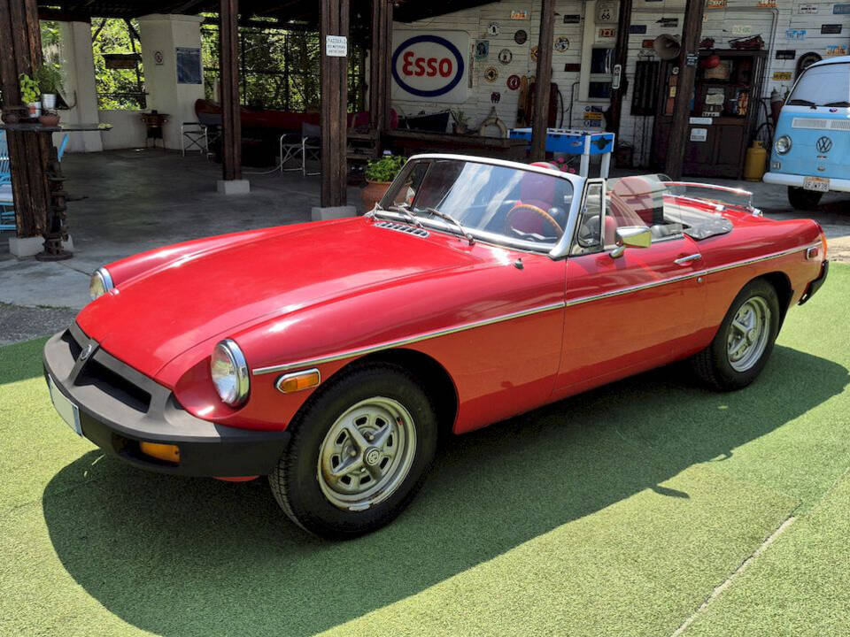 Image 15/40 of MG MGB (1979)