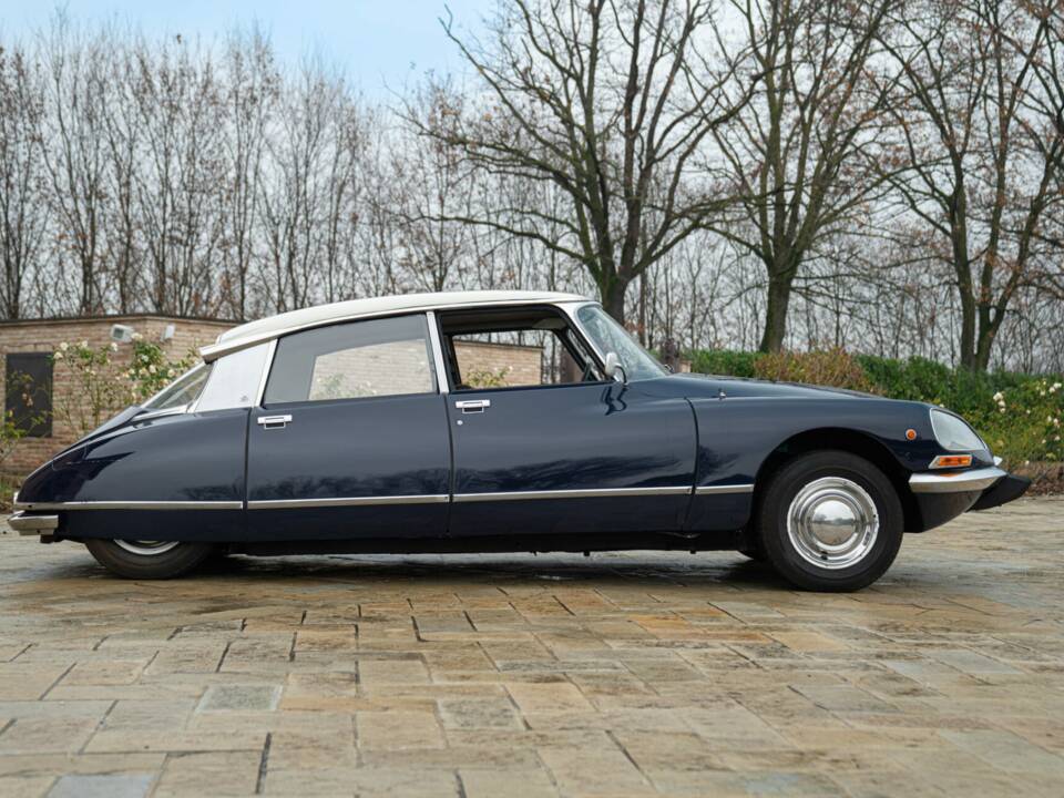 Afbeelding 7/50 van Citroën DS 20 (1972)