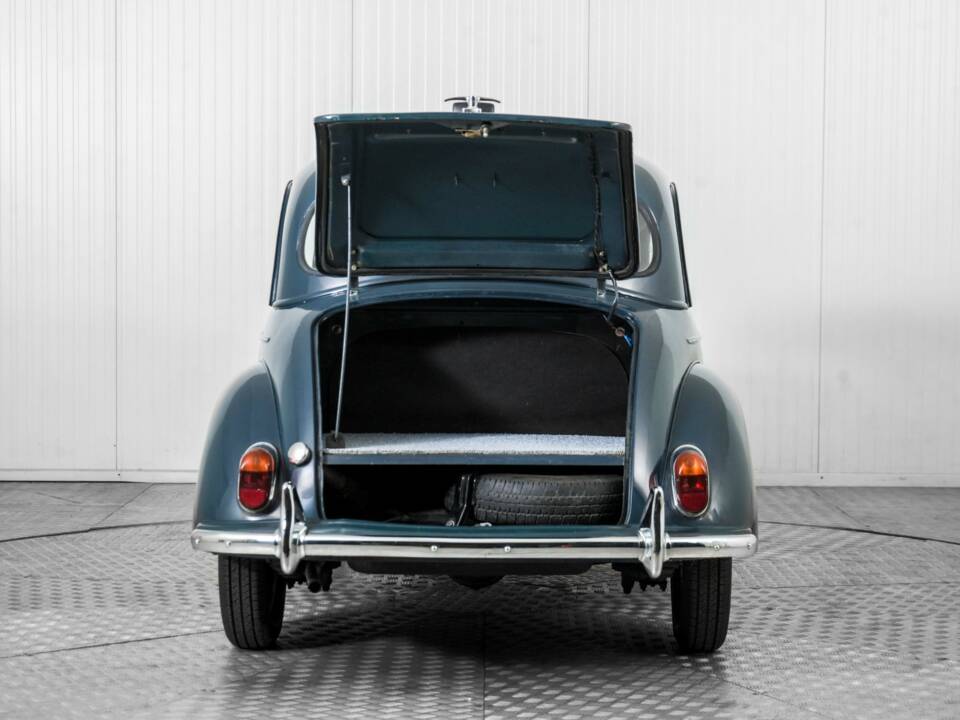 Image 37/50 of Morris Minor 1000 (1967)