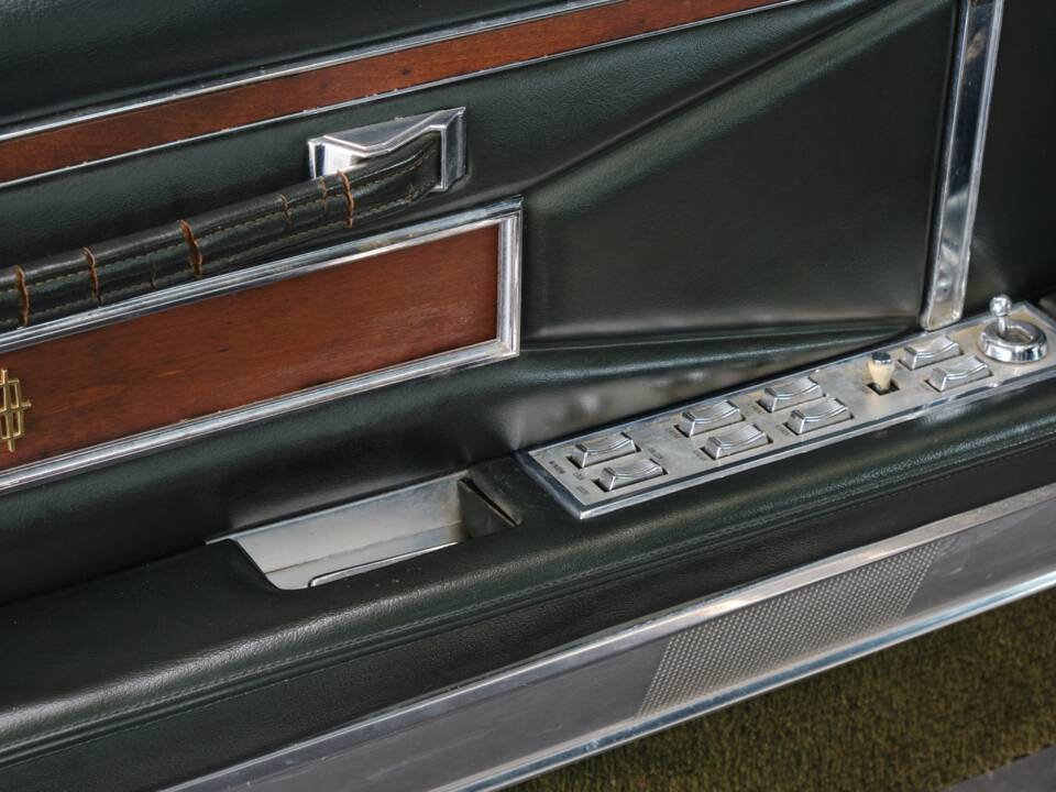 Image 46/50 of Lincoln Continental Mark III Hardtop Coupé (1970)