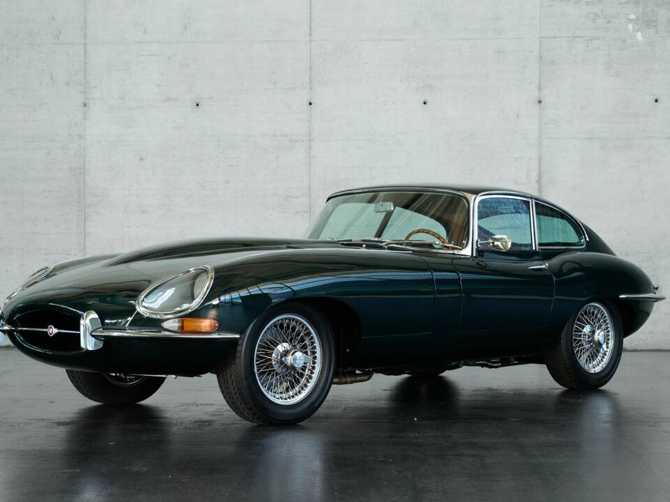 Image 12/50 de Jaguar E-Type (1970)
