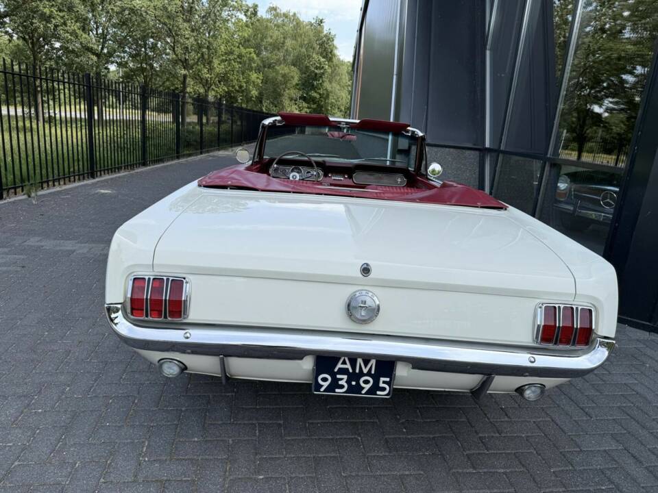 Image 9/50 de Ford Mustang 390 GTA (1966)