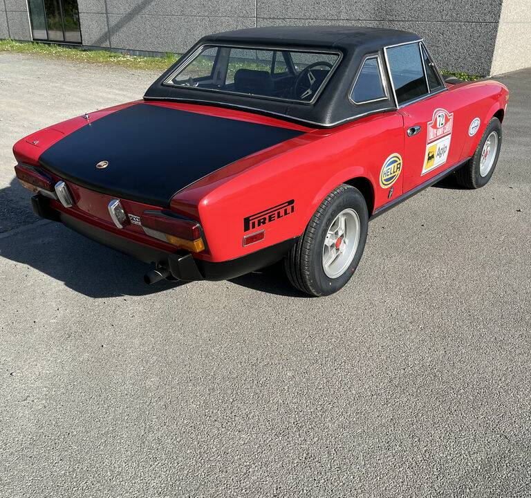 Image 8/8 de FIAT 124 Spider Rallye (1982)