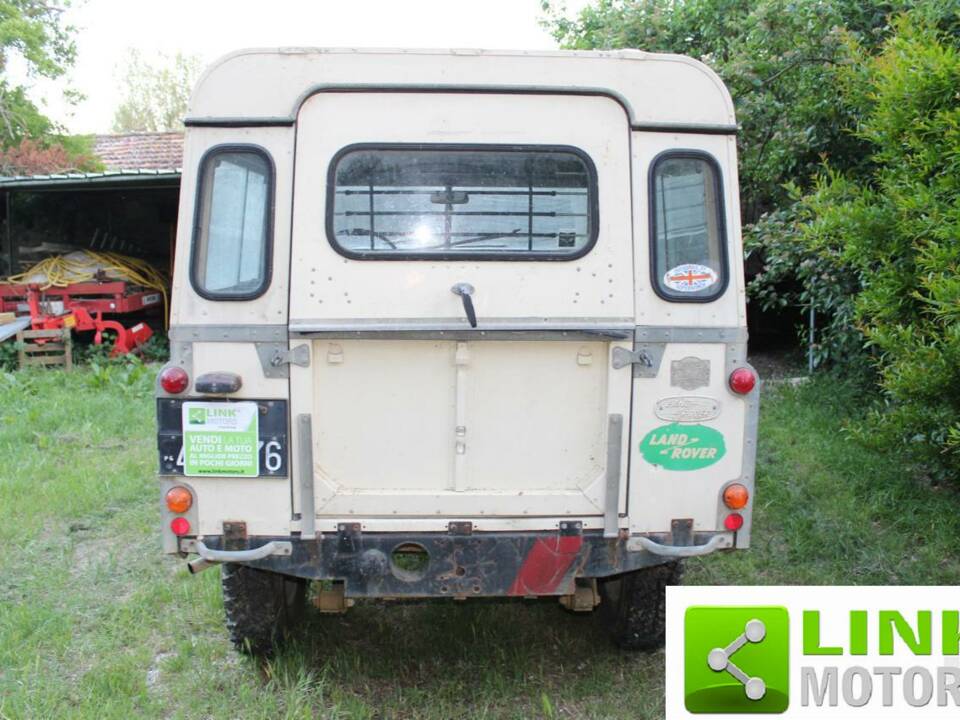Image 5/10 of Land Rover 88 (1984)