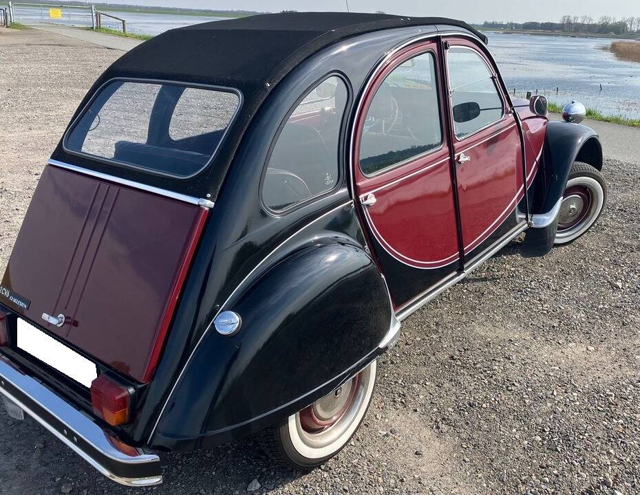 Citroën 2CV6 "Charleston" Cabrio-Limousine dunkelrot/schwarz 1988