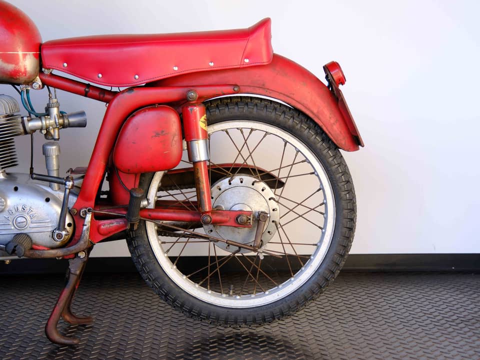 Image 45/83 of MV Agusta 175 CS Sport Disco Volante (1955)