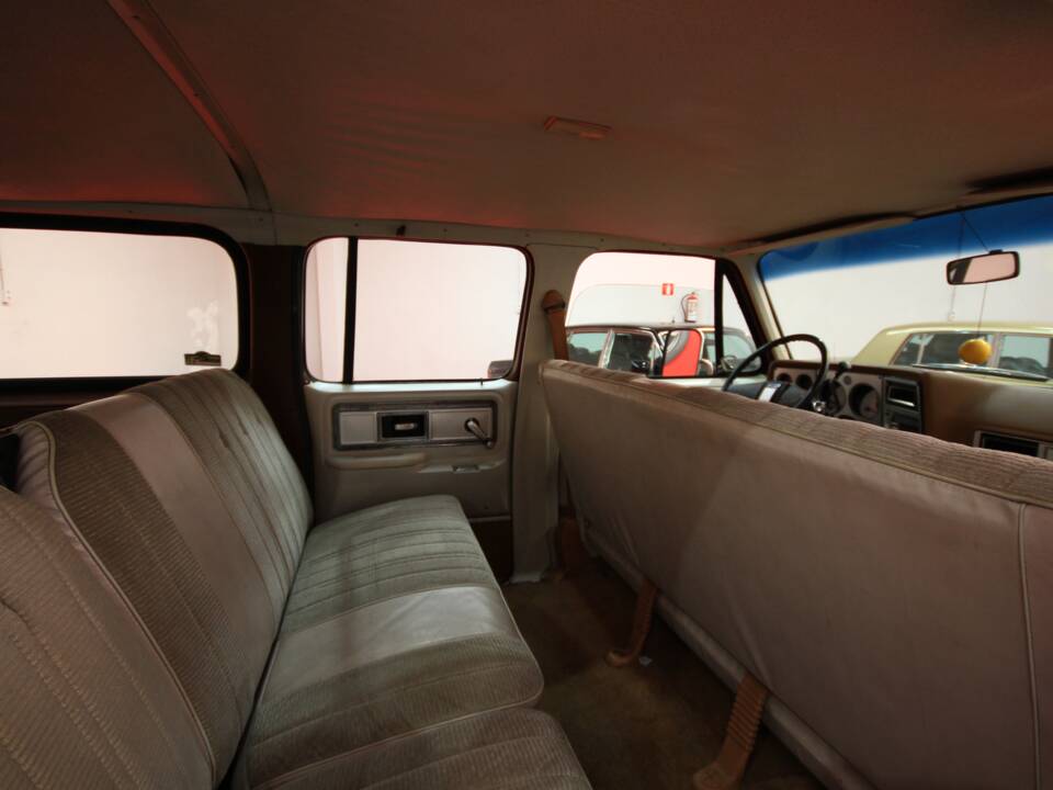 Bild 8/17 von GMC Suburban Sierra (1979)