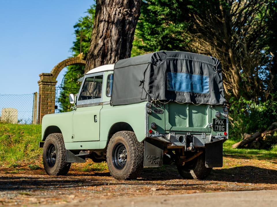 Image 3/23 de Land Rover 88 Lightweight (1968)