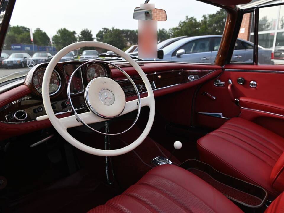 Bild 10/11 von Mercedes-Benz 280 SE (1967)