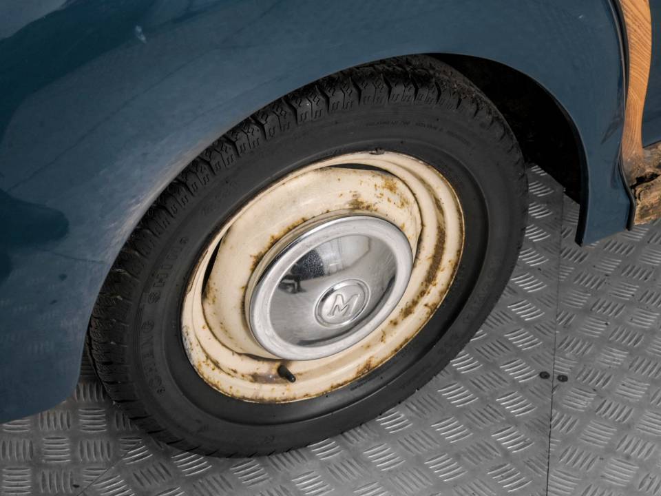 Image 38/50 de Morris Minor 1000 Traveller (1968)
