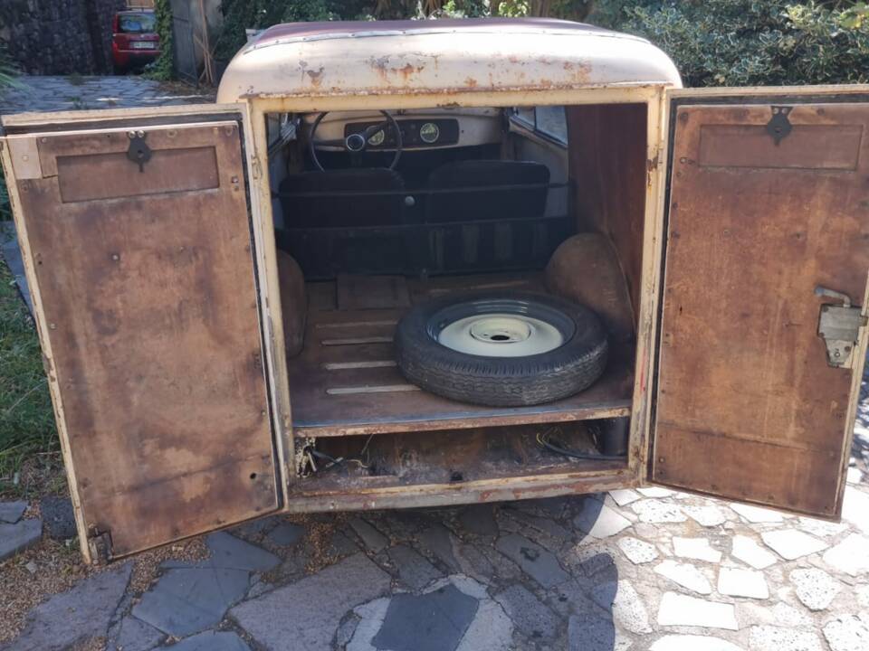 Image 30/35 of FIAT 500 C Giardiniera (1950)