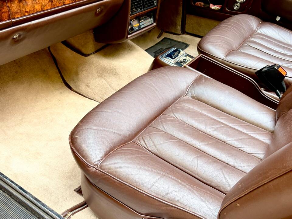 Image 10/17 of Rolls-Royce Corniche I (1976)